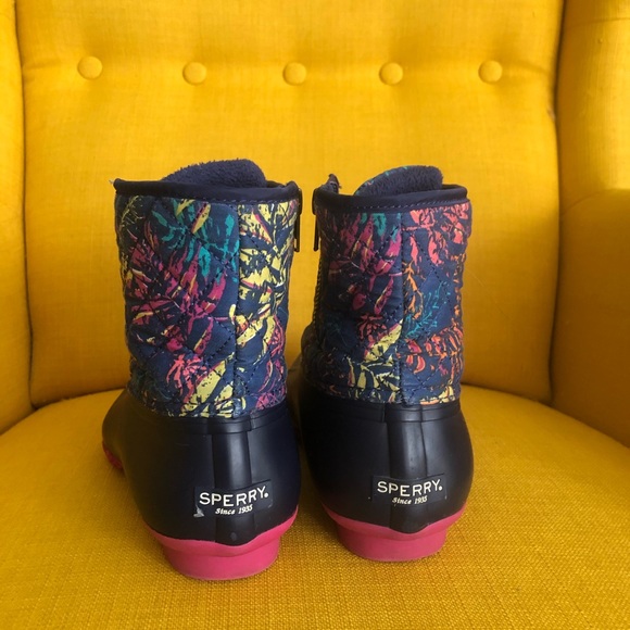 sperry saltwater floral duck boots
